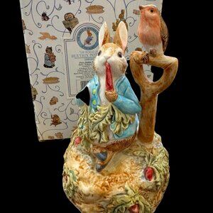 Peter Rabbit Porcelain Music Box "Schubert's Lullaby"